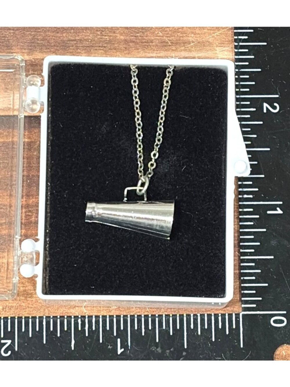 TS Lot of 10 Cheerleading Megaphone Pendant Necklaces NOS in Cases